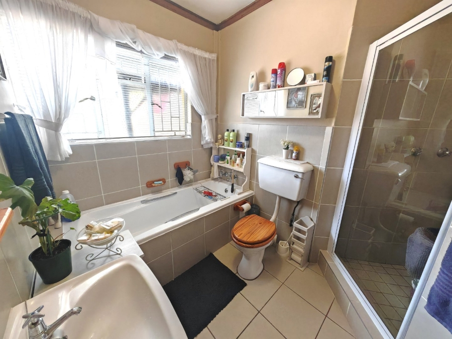 2 Bedroom Property for Sale in Pellissier Free State